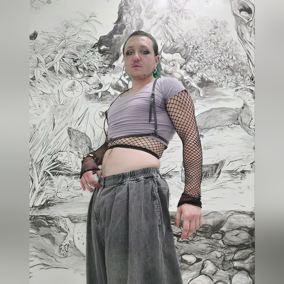 Meet your Posher, Emrys - Picture 1 of 3